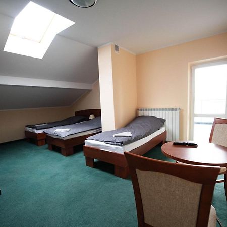 Pokoje Horyzont Apartment Jaroslaw Bagian luar foto
